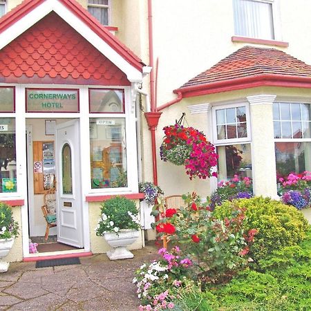 Cornerways Guest House Llandudno Bagian luar foto