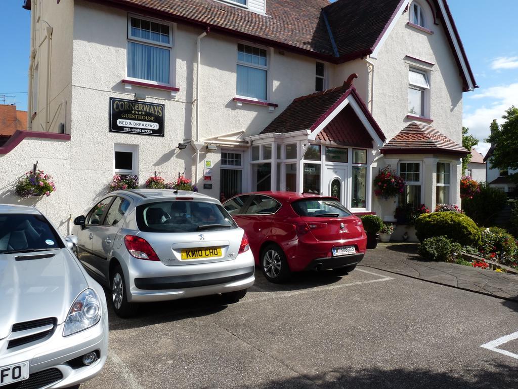 Cornerways Guest House Llandudno Bagian luar foto