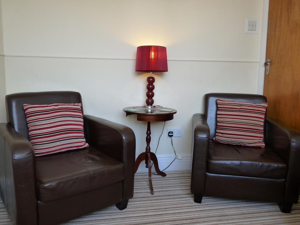 Cornerways Guest House Llandudno Bagian luar foto