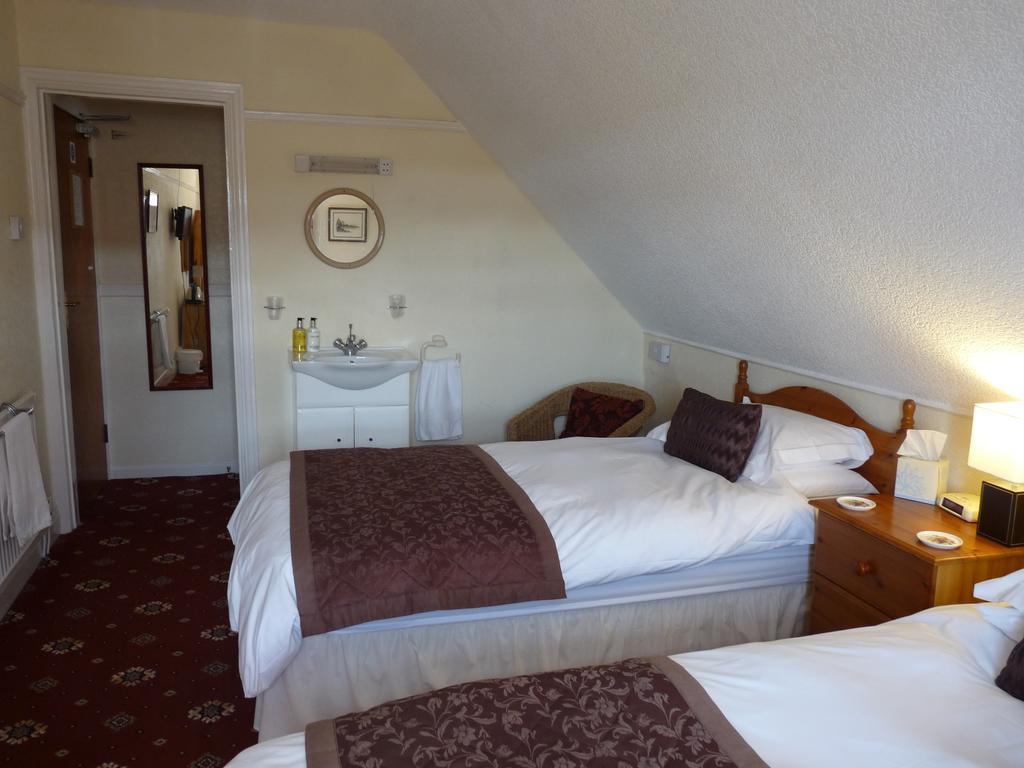 Cornerways Guest House Llandudno Bagian luar foto