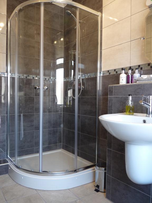 Cornerways Guest House Llandudno Bagian luar foto