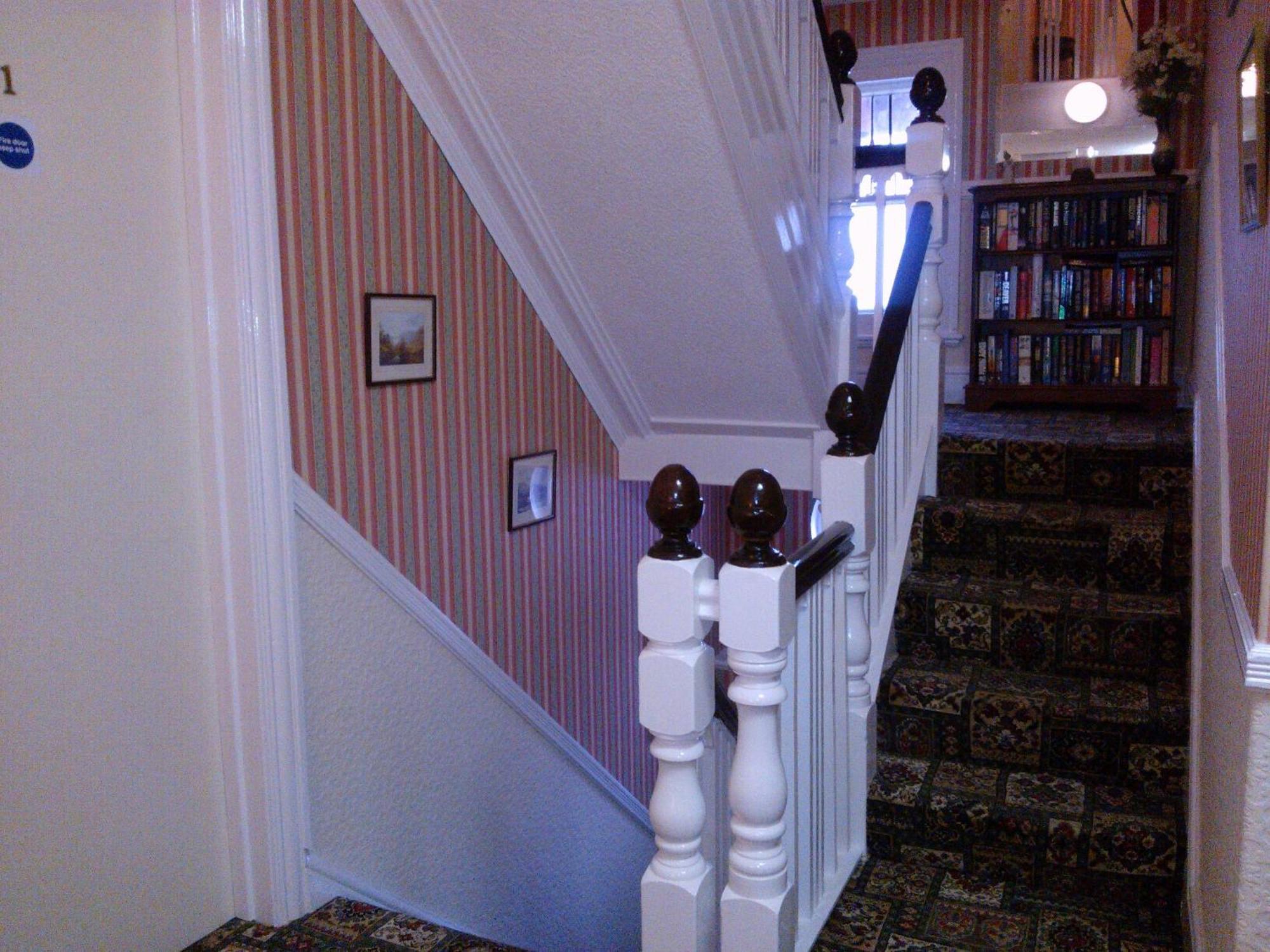 Cornerways Guest House Llandudno Bagian luar foto